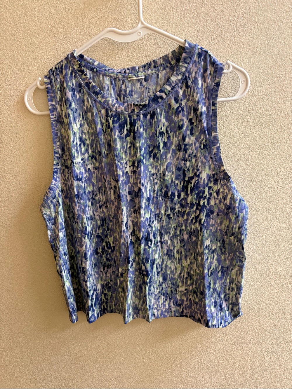 Athleta Blue Multi-Color Printed Athletic Set